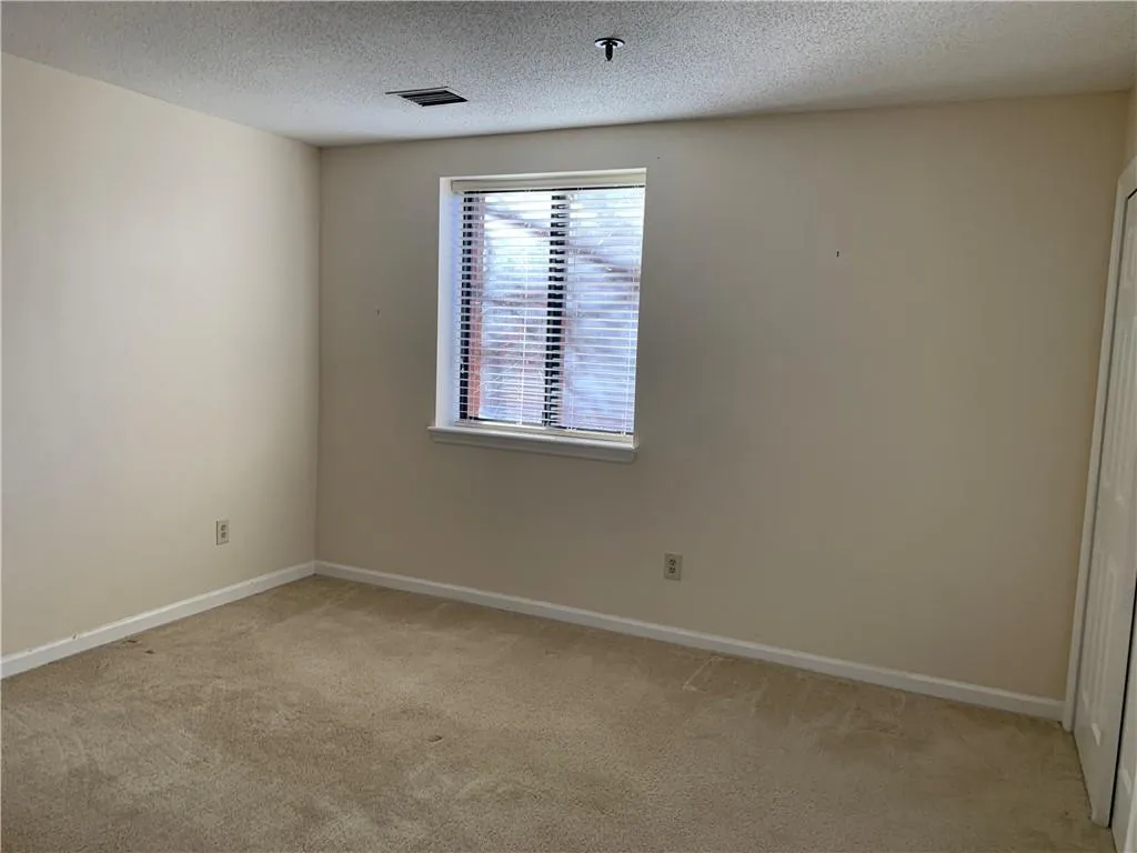 Georgia 30328, ,1 BathroomBathrooms,Residential,Sold,6665497