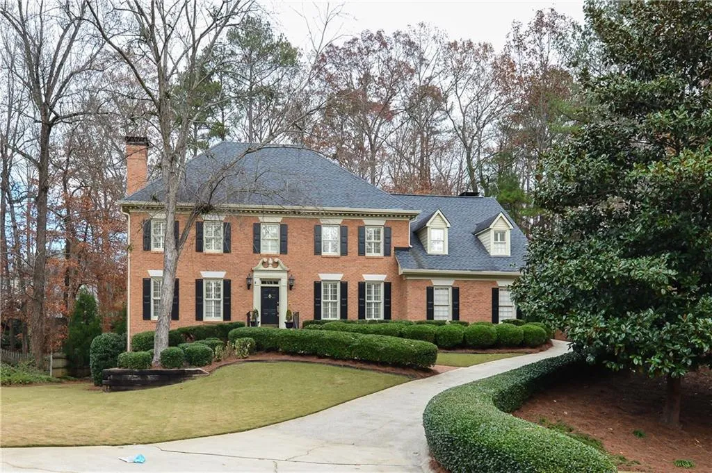7800 Landowne Drive, Atlanta, Georgia 30350, 5 Bedrooms Bedrooms, ,4 BathroomsBathrooms,Residential,Sold,7800 Landowne Drive,5624268