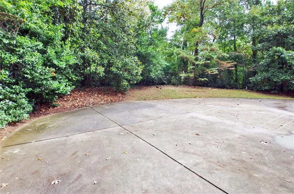 6555 Sentry Hill Trail, Sandy Springs, Georgia 30328, 4 Bedrooms Bedrooms, ,3 BathroomsBathrooms,Residential,Sold,6555 Sentry Hill Trail,6634643