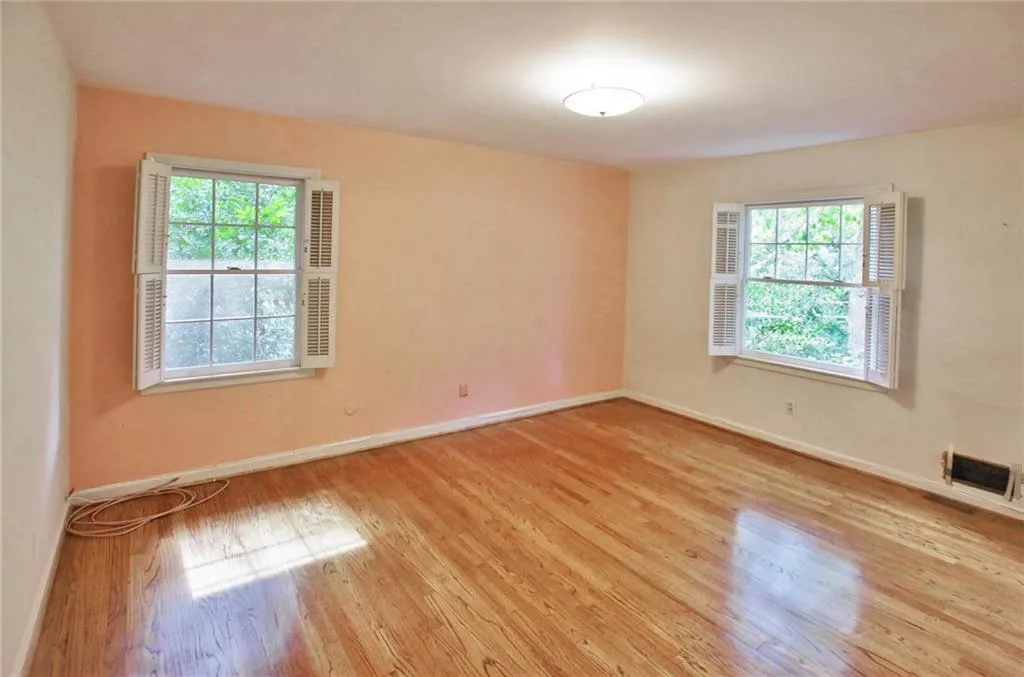 6555 Sentry Hill Trail, Sandy Springs, Georgia 30328, 4 Bedrooms Bedrooms, ,3 BathroomsBathrooms,Residential,Sold,6555 Sentry Hill Trail,6634643