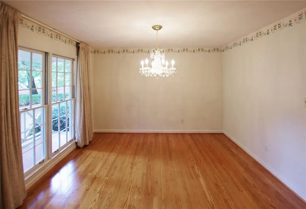 6555 Sentry Hill Trail, Sandy Springs, Georgia 30328, 4 Bedrooms Bedrooms, ,3 BathroomsBathrooms,Residential,Sold,6555 Sentry Hill Trail,6634643