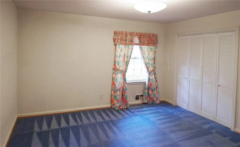 6555 Sentry Hill Trail, Sandy Springs, Georgia 30328, 4 Bedrooms Bedrooms, ,3 BathroomsBathrooms,Residential,Sold,6555 Sentry Hill Trail,6634643