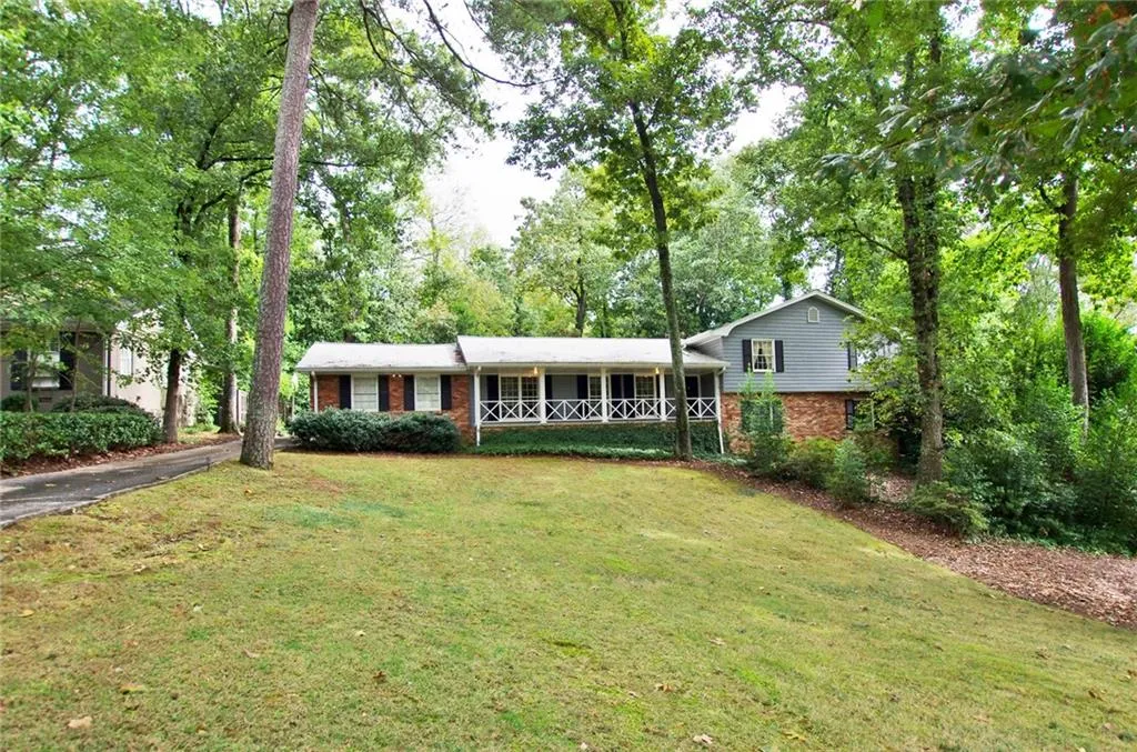 6555 Sentry Hill Trail, Sandy Springs, Georgia 30328, 4 Bedrooms Bedrooms, ,3 BathroomsBathrooms,Residential,Sold,6555 Sentry Hill Trail,6634643 6555 Sentry Hill Trail, Sandy Springs, Georgia 30328, 4 Bedrooms Bedrooms, ,3 BathroomsBathrooms,Residential,Sold,6555 Sentry Hill Trail,6634643