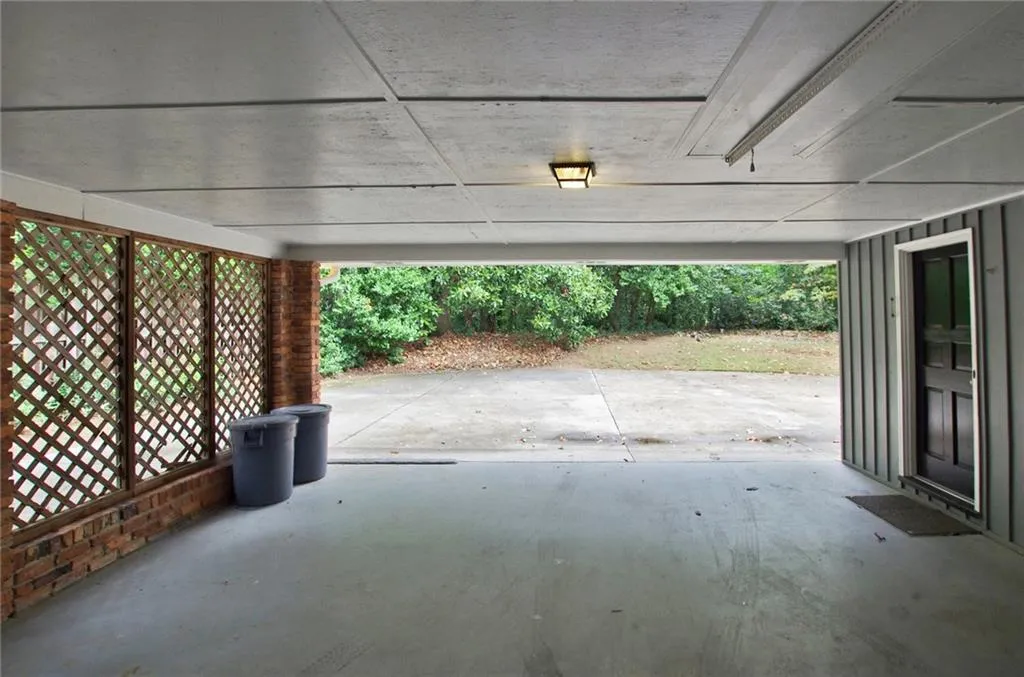 6555 Sentry Hill Trail, Sandy Springs, Georgia 30328, 4 Bedrooms Bedrooms, ,3 BathroomsBathrooms,Residential,Sold,6555 Sentry Hill Trail,6634643