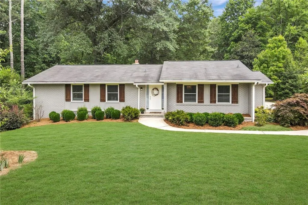 6639 Cherry Tree Lane, Sandy Springs, Georgia 30328, 3 Bedrooms Bedrooms, ,2 BathroomsBathrooms,Residential,Sold,6639 Cherry Tree Lane,6910756