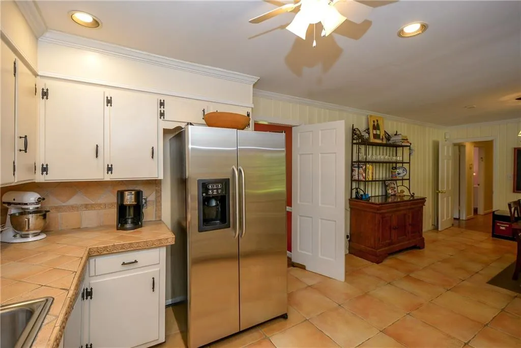 6575 Wright Circle Ne, Sandy Springs, Georgia 30328, 3 Bedrooms Bedrooms, ,2 BathroomsBathrooms,Residential,Sold,6575 Wright Circle Ne,5696016