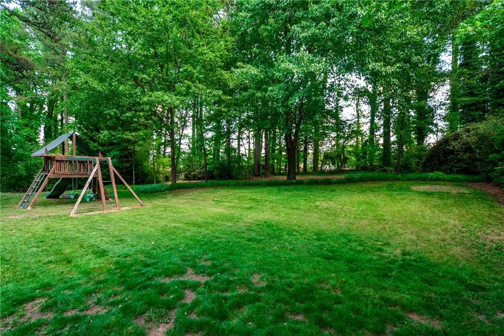 6575 Wright Circle Ne, Sandy Springs, Georgia 30328, 3 Bedrooms Bedrooms, ,2 BathroomsBathrooms,Residential,Sold,6575 Wright Circle Ne,5696016