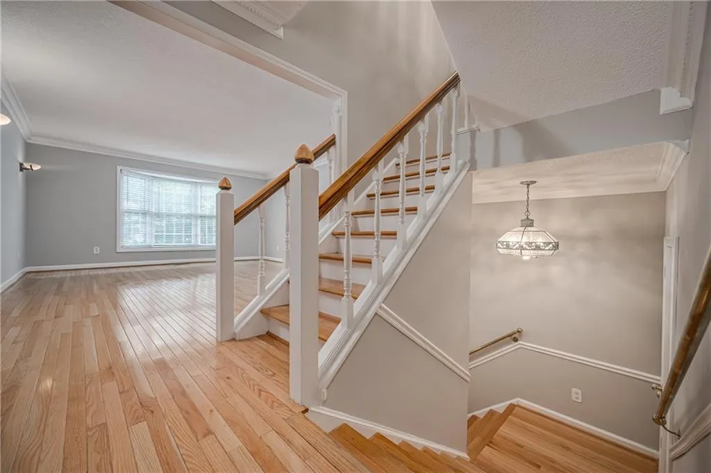 326 The Chace, Sandy Springs, Georgia 30328, 3 Bedrooms Bedrooms, ,2 BathroomsBathrooms,Residential,Sold,326 The Chace,6926233
