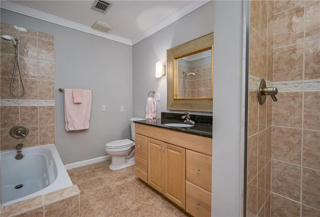 326 The Chace, Sandy Springs, Georgia 30328, 3 Bedrooms Bedrooms, ,2 BathroomsBathrooms,Residential,Sold,326 The Chace,6926233