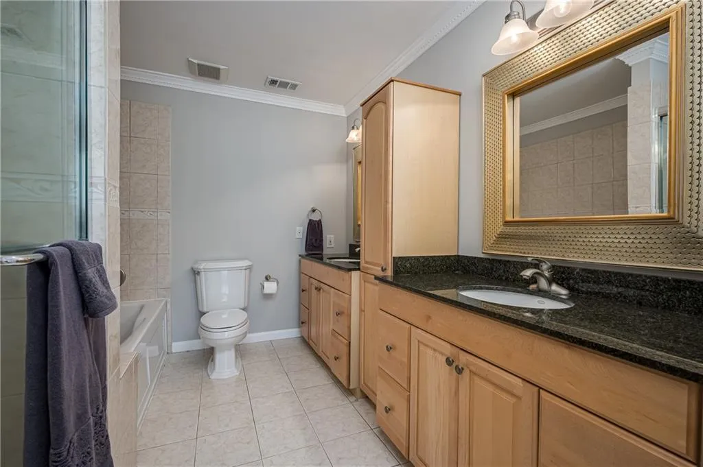 326 The Chace, Sandy Springs, Georgia 30328, 3 Bedrooms Bedrooms, ,2 BathroomsBathrooms,Residential,Sold,326 The Chace,6926233