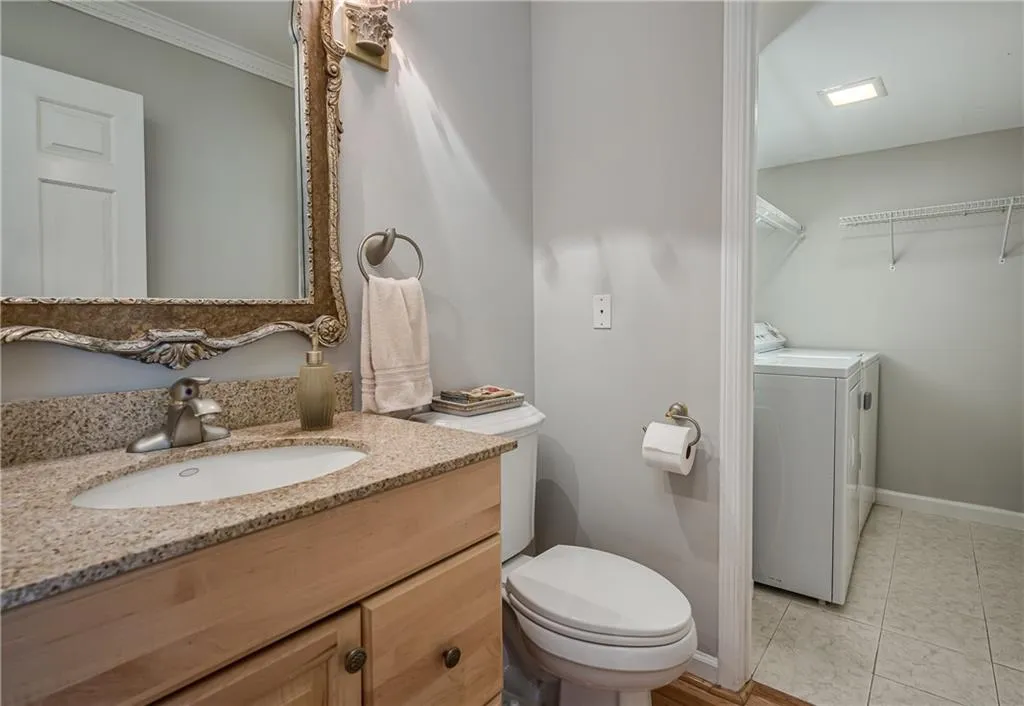 326 The Chace, Sandy Springs, Georgia 30328, 3 Bedrooms Bedrooms, ,2 BathroomsBathrooms,Residential,Sold,326 The Chace,6926233