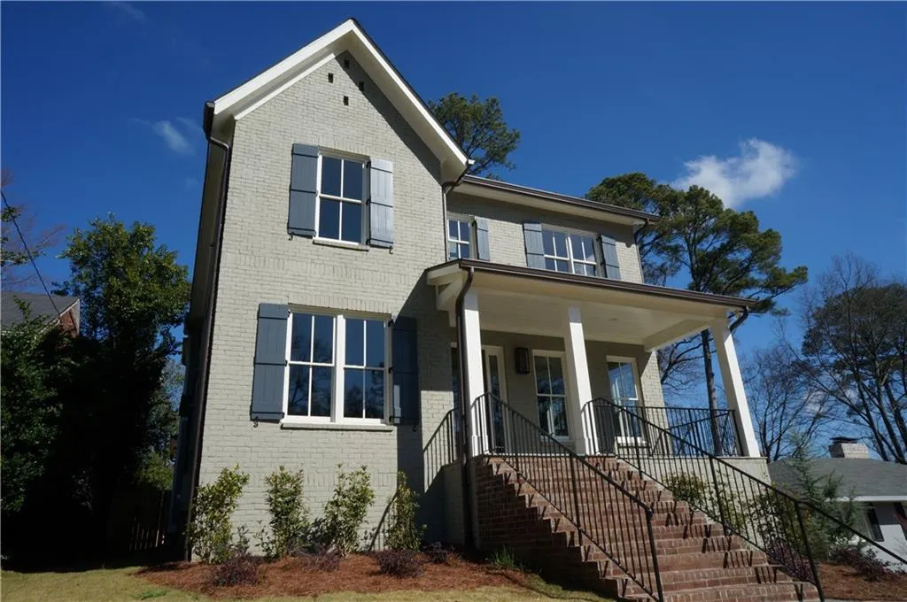 819 Longwood Drive Nw, Atlanta, Georgia 30305, 6 Bedrooms Bedrooms, ,6 BathroomsBathrooms,Residential,Sold,819 Longwood Drive Nw,5809590