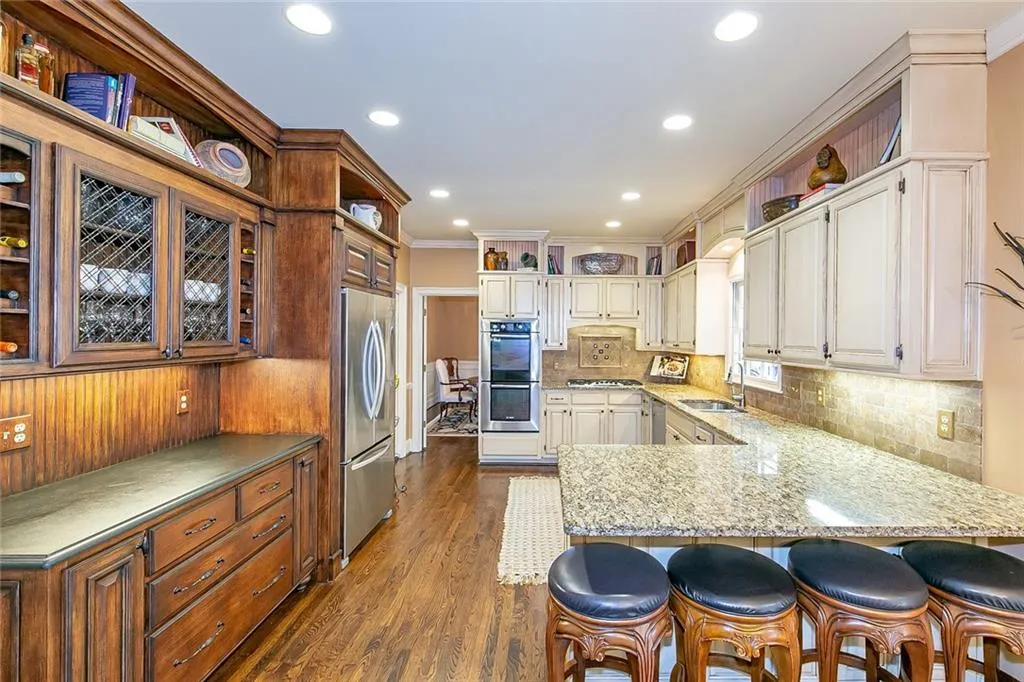 305 Aldenshire Place, Sandy Springs, Georgia 30350, 4 Bedrooms Bedrooms, ,4 BathroomsBathrooms,Residential,Sold,305 Aldenshire Place,6690910 305 Aldenshire Place, Sandy Springs, Georgia 30350, 4 Bedrooms Bedrooms, ,4 BathroomsBathrooms,Residential,Sold,305 Aldenshire Place,6690910