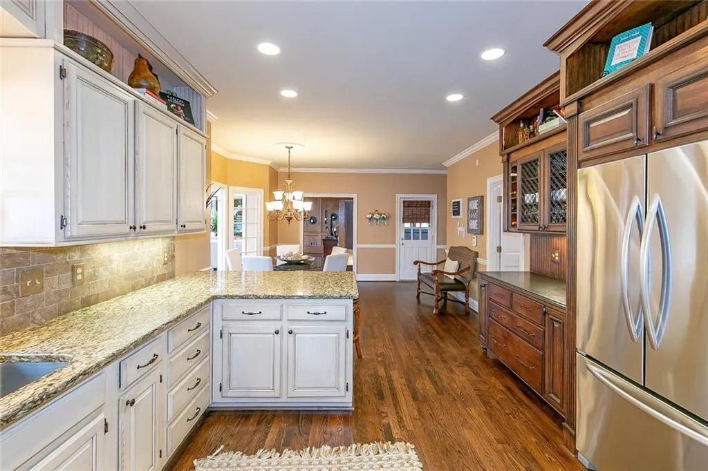 305 Aldenshire Place, Sandy Springs, Georgia 30350, 4 Bedrooms Bedrooms, ,4 BathroomsBathrooms,Residential,Sold,305 Aldenshire Place,6690910 305 Aldenshire Place, Sandy Springs, Georgia 30350, 4 Bedrooms Bedrooms, ,4 BathroomsBathrooms,Residential,Sold,305 Aldenshire Place,6690910