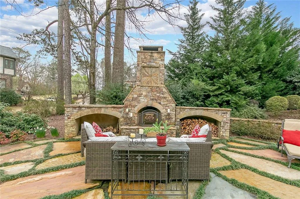 305 Aldenshire Place, Sandy Springs, Georgia 30350, 4 Bedrooms Bedrooms, ,4 BathroomsBathrooms,Residential,Sold,305 Aldenshire Place,6690910 305 Aldenshire Place, Sandy Springs, Georgia 30350, 4 Bedrooms Bedrooms, ,4 BathroomsBathrooms,Residential,Sold,305 Aldenshire Place,6690910