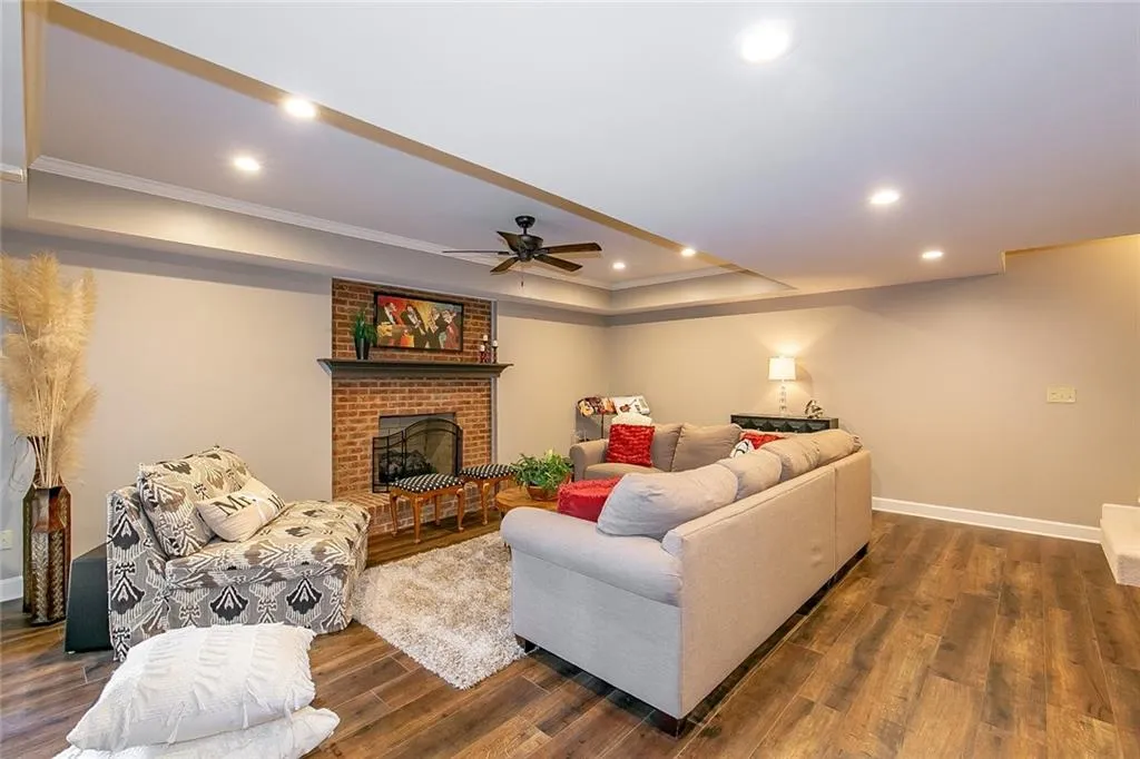 305 Aldenshire Place, Sandy Springs, Georgia 30350, 4 Bedrooms Bedrooms, ,4 BathroomsBathrooms,Residential,Sold,305 Aldenshire Place,6690910 305 Aldenshire Place, Sandy Springs, Georgia 30350, 4 Bedrooms Bedrooms, ,4 BathroomsBathrooms,Residential,Sold,305 Aldenshire Place,6690910