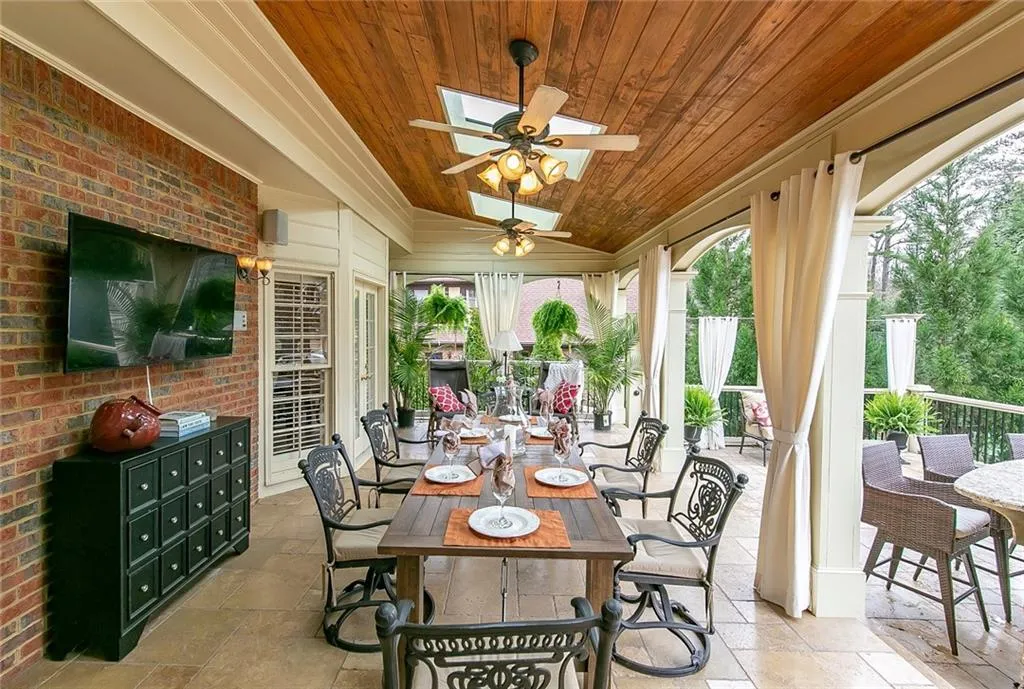 305 Aldenshire Place, Sandy Springs, Georgia 30350, 4 Bedrooms Bedrooms, ,4 BathroomsBathrooms,Residential,Sold,305 Aldenshire Place,6690910 305 Aldenshire Place, Sandy Springs, Georgia 30350, 4 Bedrooms Bedrooms, ,4 BathroomsBathrooms,Residential,Sold,305 Aldenshire Place,6690910