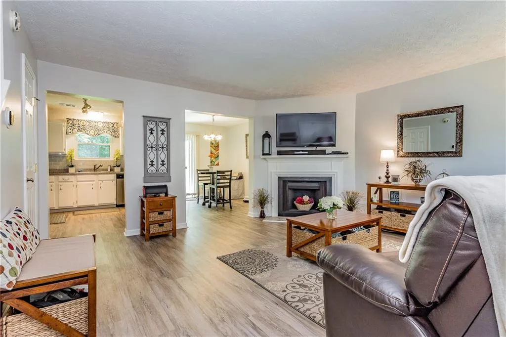 2003 Queen Anne Court, Atlanta, Georgia 30350, 2 Bedrooms Bedrooms, ,2 BathroomsBathrooms,Residential,Sold,2003 Queen Anne Court,6055273