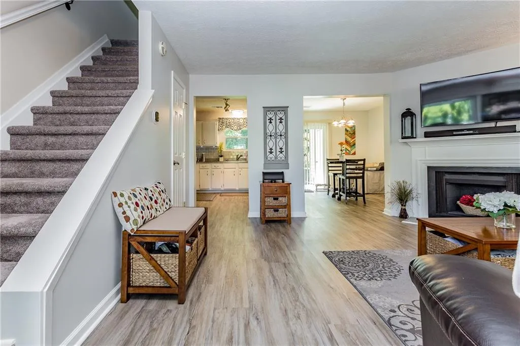 2003 Queen Anne Court, Atlanta, Georgia 30350, 2 Bedrooms Bedrooms, ,2 BathroomsBathrooms,Residential,Sold,2003 Queen Anne Court,6055273