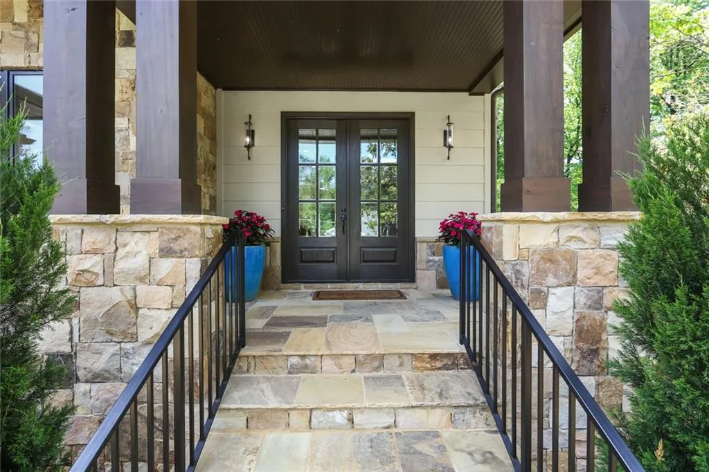40 Bonnie Lane, Atlanta, Georgia 30328, 6 Bedrooms Bedrooms, ,6 BathroomsBathrooms,Residential,Sold,40 Bonnie Lane,7041064