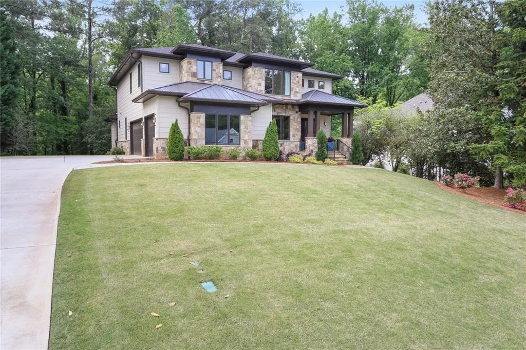 40 Bonnie Lane, Atlanta, Georgia 30328, 6 Bedrooms Bedrooms, ,6 BathroomsBathrooms,Residential,Sold,40 Bonnie Lane,7041064