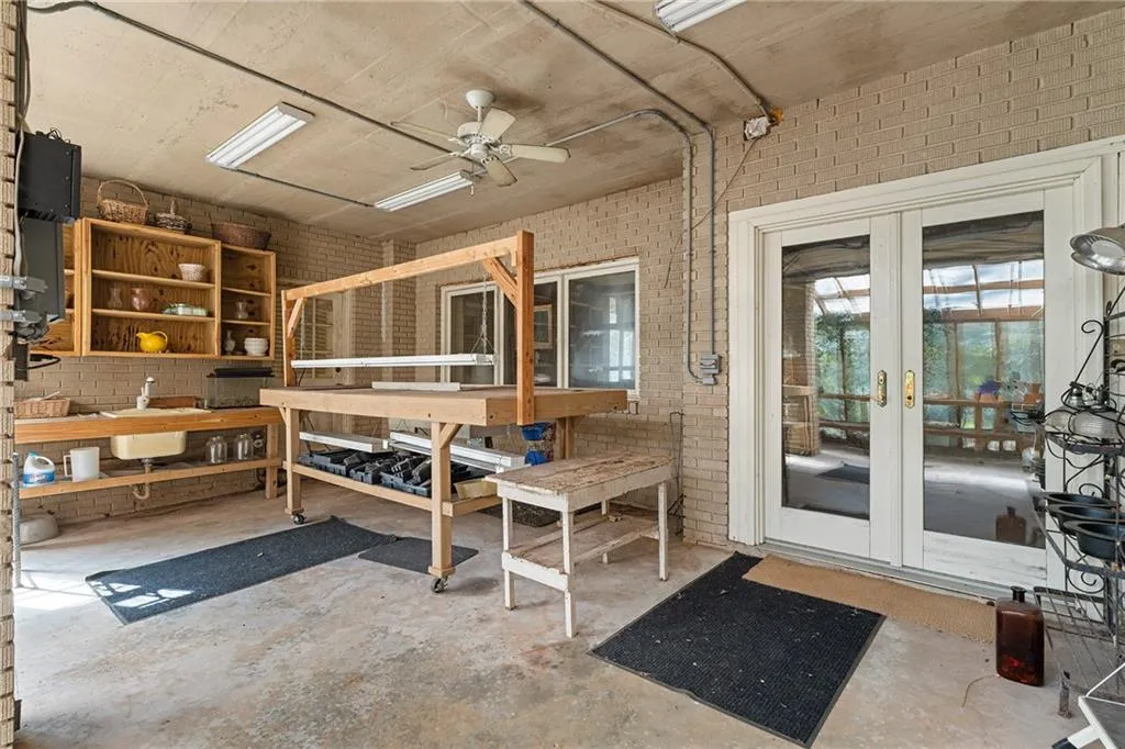 374 Londonberry Road, Atlanta, Georgia 30327, 4 Bedrooms Bedrooms, ,3 BathroomsBathrooms,Residential,Sold,374 Londonberry Road,7736916