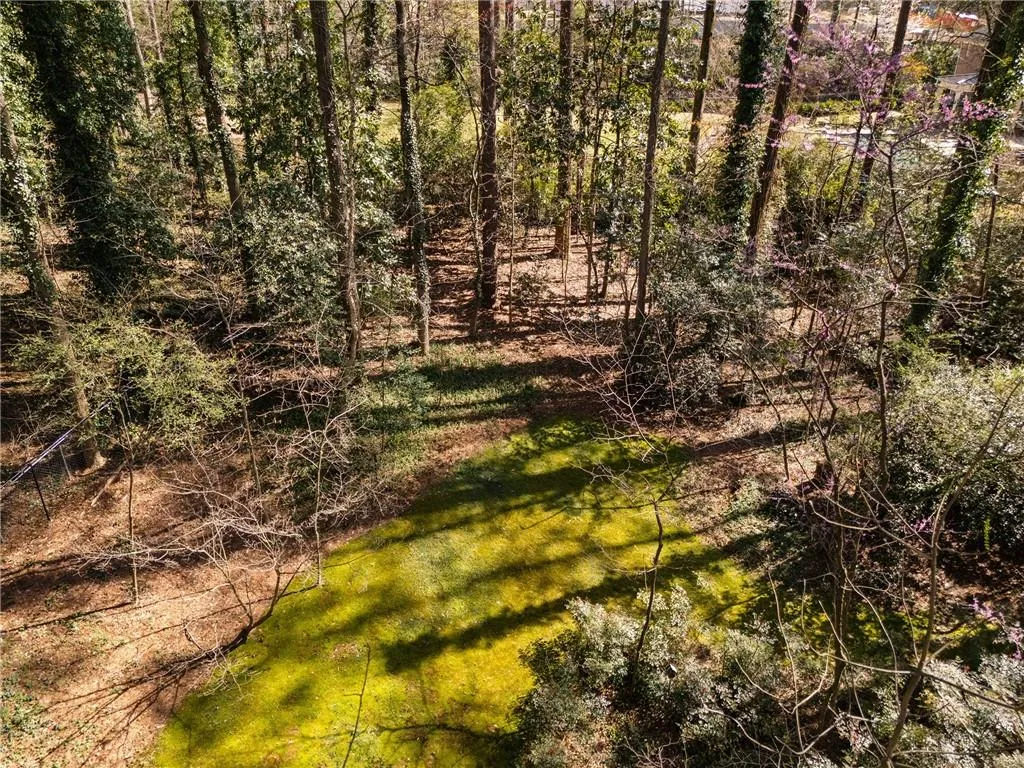 374 Londonberry Road, Atlanta, Georgia 30327, 4 Bedrooms Bedrooms, ,3 BathroomsBathrooms,Residential,Sold,374 Londonberry Road,7736916