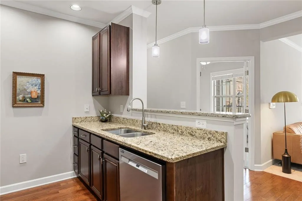 Kitchen sink