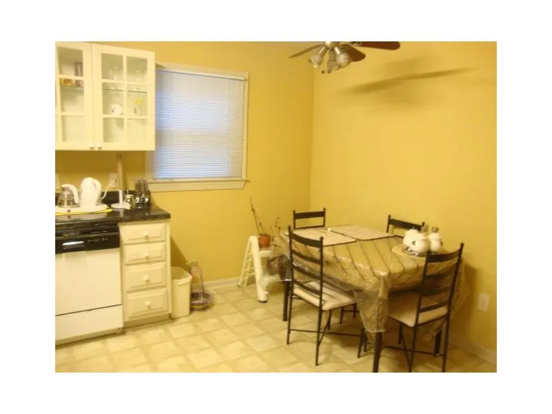 906 Hollyfax Circle Unit 906, Sandy Springs, Georgia 30328, 2 Bedrooms Bedrooms, ,2 BathroomsBathrooms,Residential,Sold,906 Hollyfax Circle Unit 906,5644284