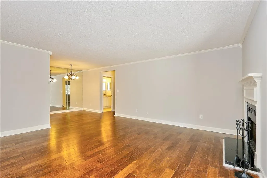 1303 Wingate Way, Sandy Springs, Georgia 30350, 2 Bedrooms Bedrooms, ,2 BathroomsBathrooms,Residential,Sold,1303 Wingate Way,6051954