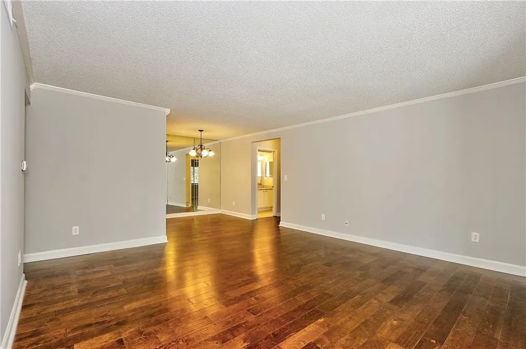1303 Wingate Way, Sandy Springs, Georgia 30350, 2 Bedrooms Bedrooms, ,2 BathroomsBathrooms,Residential,Sold,1303 Wingate Way,6051954