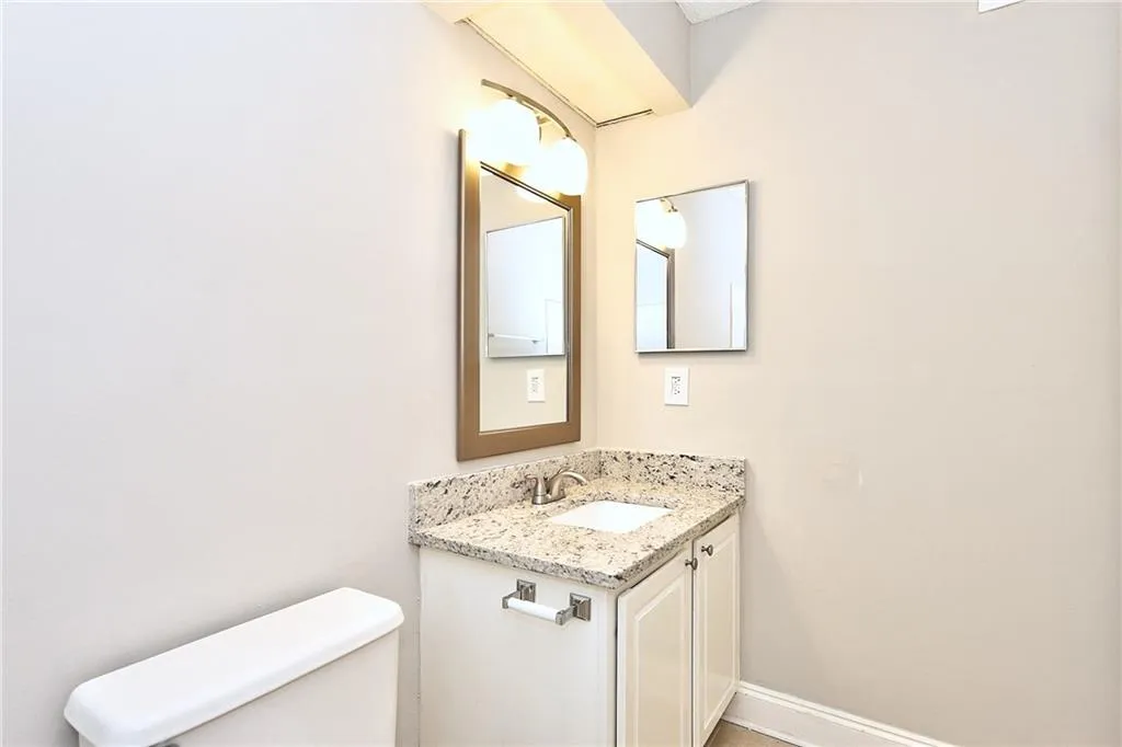1303 Wingate Way, Sandy Springs, Georgia 30350, 2 Bedrooms Bedrooms, ,2 BathroomsBathrooms,Residential,Sold,1303 Wingate Way,6051954