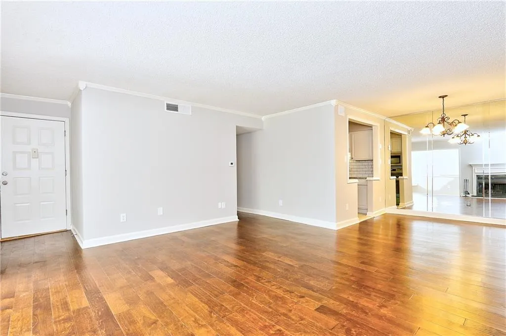 1303 Wingate Way, Sandy Springs, Georgia 30350, 2 Bedrooms Bedrooms, ,2 BathroomsBathrooms,Residential,Sold,1303 Wingate Way,6051954