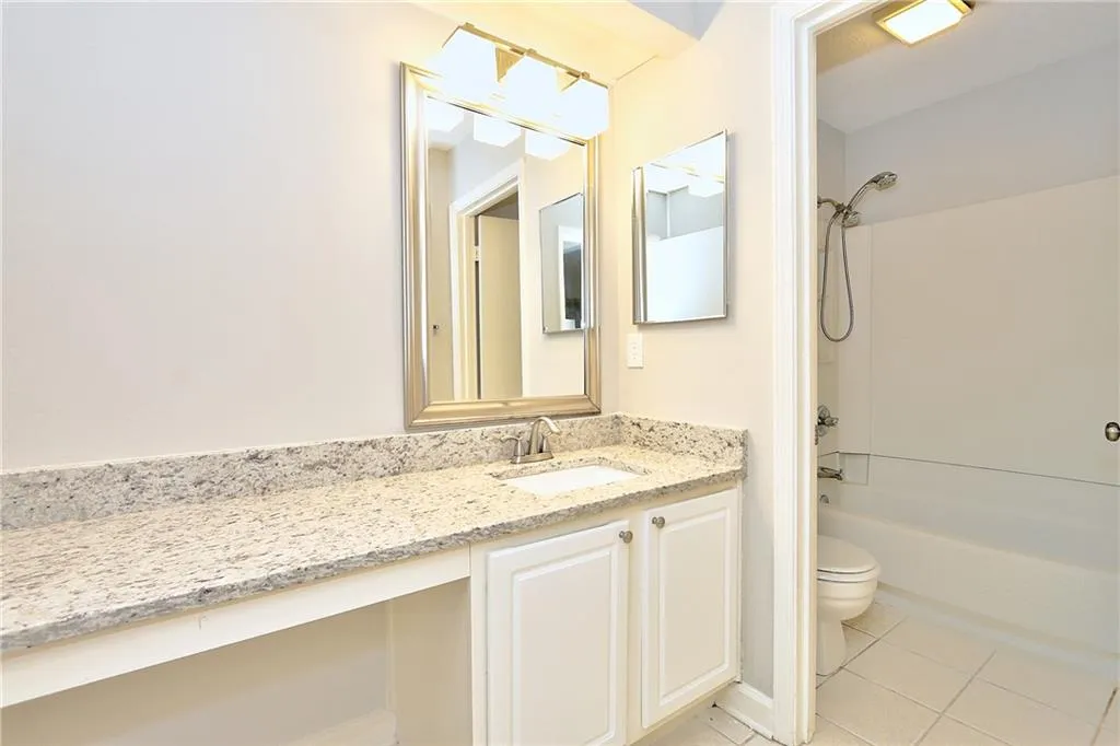1303 Wingate Way, Sandy Springs, Georgia 30350, 2 Bedrooms Bedrooms, ,2 BathroomsBathrooms,Residential,Sold,1303 Wingate Way,6051954