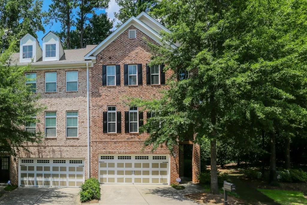 5486 Glenridge View Unit 2106, Atlanta, Georgia 30342, 2 Bedrooms Bedrooms, ,2 BathroomsBathrooms,Residential,Sold,5486 Glenridge View Unit 2106,6042638