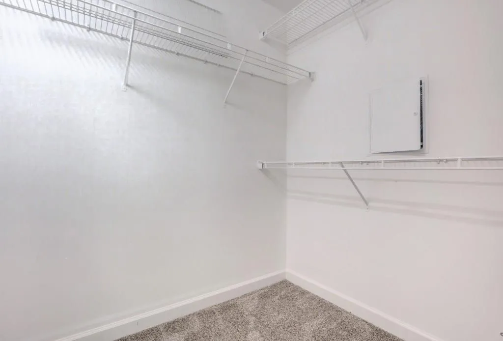 5486 Glenridge View Unit 2106, Atlanta, Georgia 30342, 2 Bedrooms Bedrooms, ,2 BathroomsBathrooms,Residential,Sold,5486 Glenridge View Unit 2106,6042638