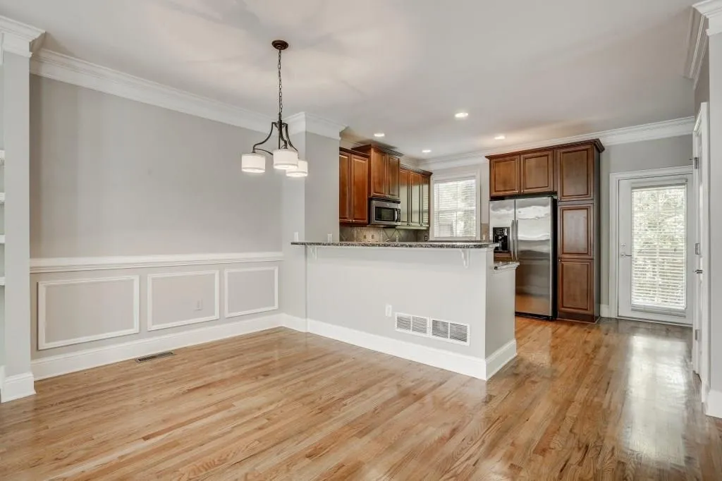 5486 Glenridge View Unit 2106, Atlanta, Georgia 30342, 2 Bedrooms Bedrooms, ,2 BathroomsBathrooms,Residential,Sold,5486 Glenridge View Unit 2106,6042638