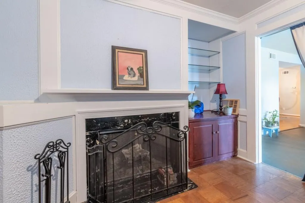 6851 Roswell Road Unit C-7, Sandy Springs, Georgia 30328, 4 Bedrooms Bedrooms, ,2 BathroomsBathrooms,Residential,Sold,6851 Roswell Road Unit C-7,6872495