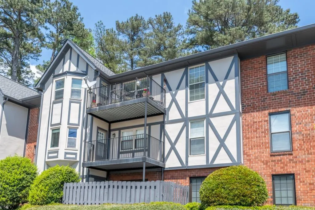 6851 Roswell Road Unit C-7, Sandy Springs, Georgia 30328, 4 Bedrooms Bedrooms, ,2 BathroomsBathrooms,Residential,Sold,6851 Roswell Road Unit C-7,6872495