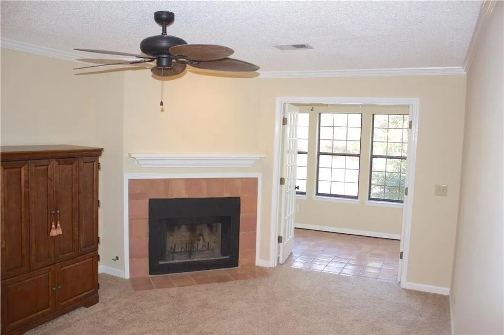 309 Barrington Hills Drive, Sandy Springs, Georgia 30350, 2 Bedrooms Bedrooms, ,2 BathroomsBathrooms,Residential,Sold,309 Barrington Hills Drive,6926938