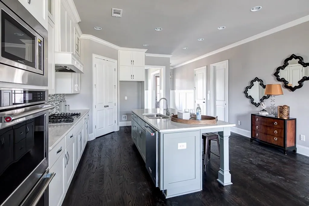 826 Novello Court, Sandy Springs, Georgia 30342, 3 Bedrooms Bedrooms, ,3 BathroomsBathrooms,Residential,Sold,826 Novello Court,5931447