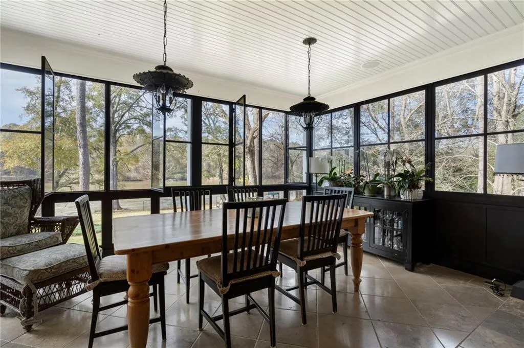 5960 Winterthur Drive, Atlanta, Georgia 30328, 6 Bedrooms Bedrooms, ,4 BathroomsBathrooms,Residential,For Sale,5960 Winterthur Drive,7703310