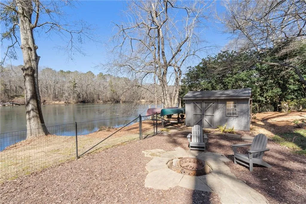 5960 Winterthur Drive, Atlanta, Georgia 30328, 6 Bedrooms Bedrooms, ,4 BathroomsBathrooms,Residential,For Sale,5960 Winterthur Drive,7703310