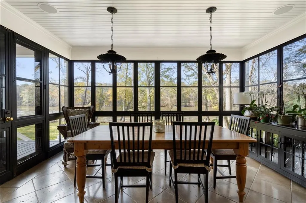 5960 Winterthur Drive, Atlanta, Georgia 30328, 6 Bedrooms Bedrooms, ,4 BathroomsBathrooms,Residential,For Sale,5960 Winterthur Drive,7703310