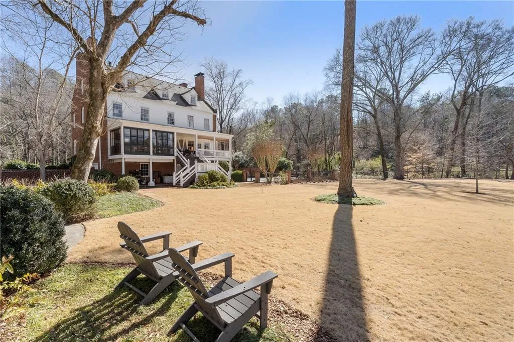 5960 Winterthur Drive, Atlanta, Georgia 30328, 6 Bedrooms Bedrooms, ,4 BathroomsBathrooms,Residential,For Sale,5960 Winterthur Drive,7703310