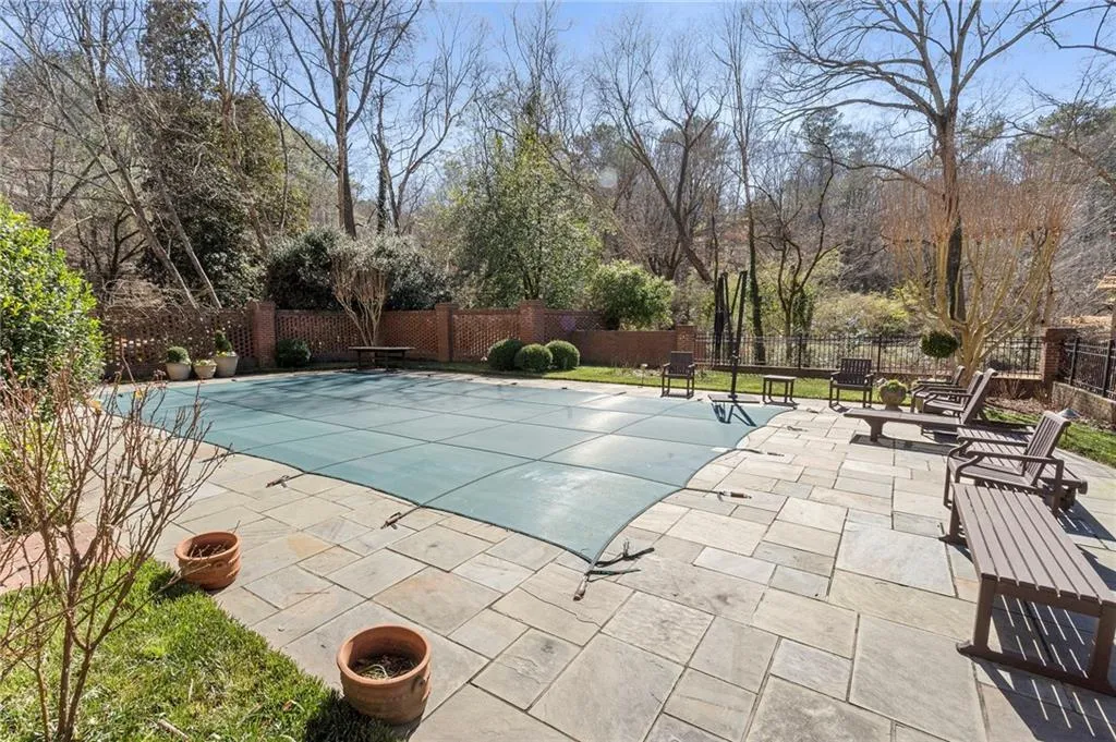 5960 Winterthur Drive, Atlanta, Georgia 30328, 6 Bedrooms Bedrooms, ,4 BathroomsBathrooms,Residential,For Sale,5960 Winterthur Drive,7703310
