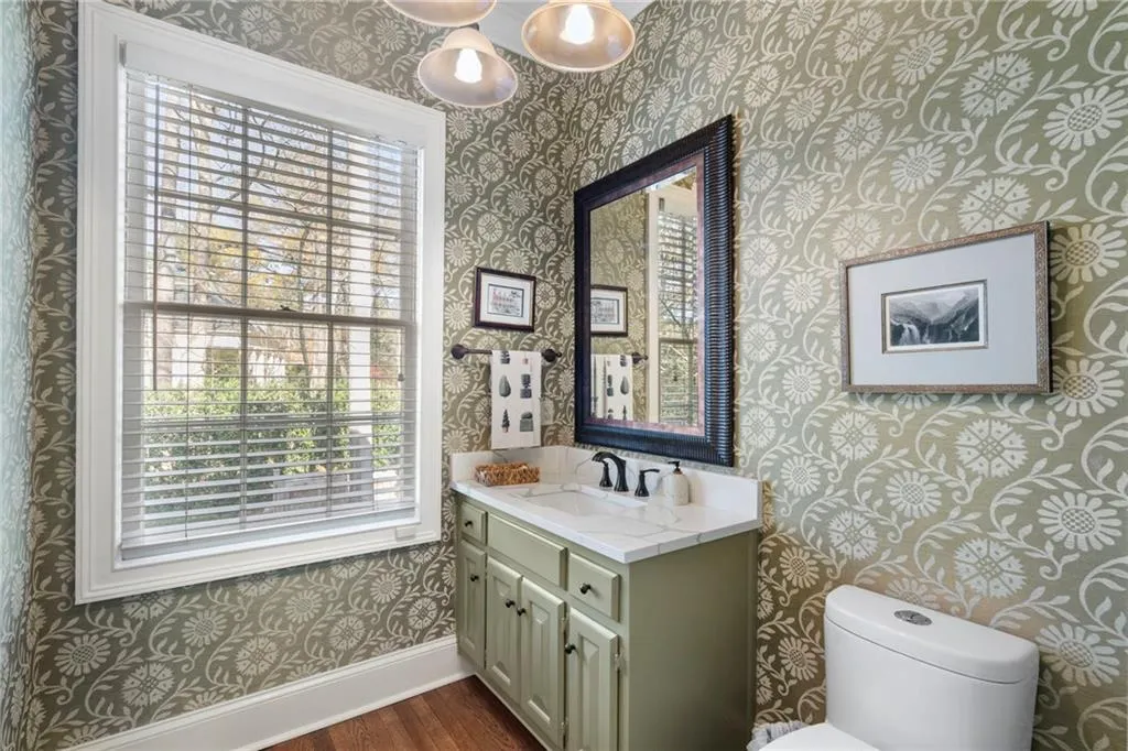 5960 Winterthur Drive, Atlanta, Georgia 30328, 6 Bedrooms Bedrooms, ,4 BathroomsBathrooms,Residential,For Sale,5960 Winterthur Drive,7703310