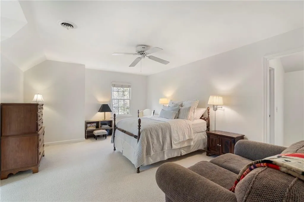 5960 Winterthur Drive, Atlanta, Georgia 30328, 6 Bedrooms Bedrooms, ,4 BathroomsBathrooms,Residential,For Sale,5960 Winterthur Drive,7703310