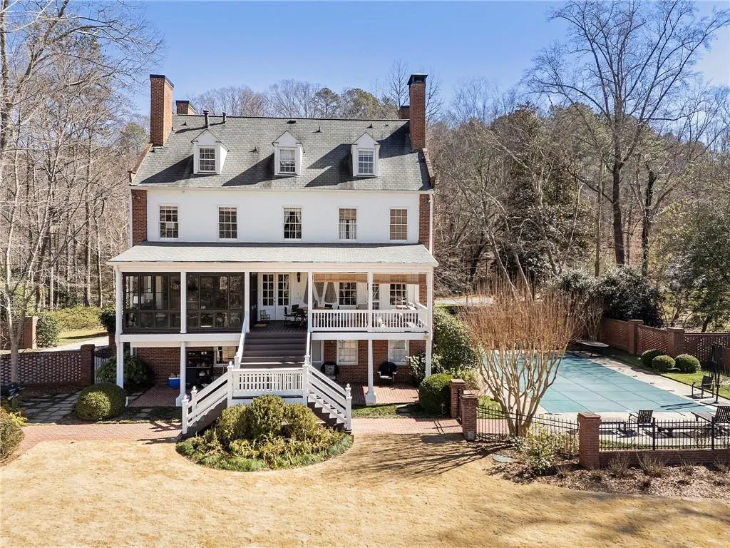 5960 Winterthur Drive, Atlanta, Georgia 30328, 6 Bedrooms Bedrooms, ,4 BathroomsBathrooms,Residential,For Sale,5960 Winterthur Drive,7703310