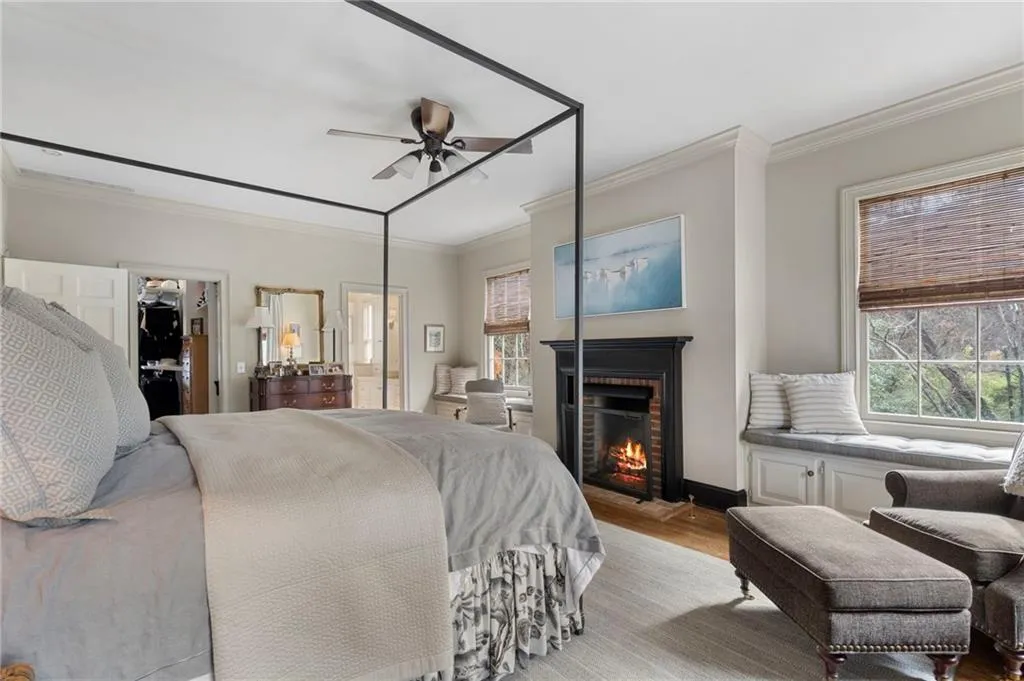 5960 Winterthur Drive, Atlanta, Georgia 30328, 6 Bedrooms Bedrooms, ,4 BathroomsBathrooms,Residential,For Sale,5960 Winterthur Drive,7703310
